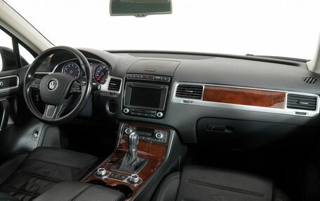 Volkswagen Touareg III, 2015 год, 2 050 000 рублей, 11 фотография