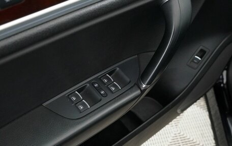 Volkswagen Touareg III, 2015 год, 2 050 000 рублей, 15 фотография