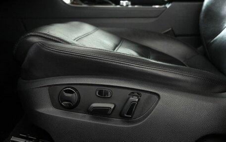 Volkswagen Touareg III, 2015 год, 2 050 000 рублей, 18 фотография