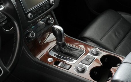 Volkswagen Touareg III, 2015 год, 2 050 000 рублей, 19 фотография