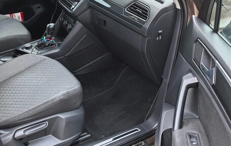 Volkswagen Tiguan II, 2017 год, 1 790 000 рублей, 7 фотография