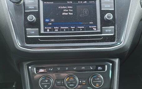 Volkswagen Tiguan II, 2017 год, 1 790 000 рублей, 11 фотография