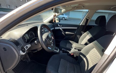 Skoda Octavia, 2011 год, 950 000 рублей, 11 фотография