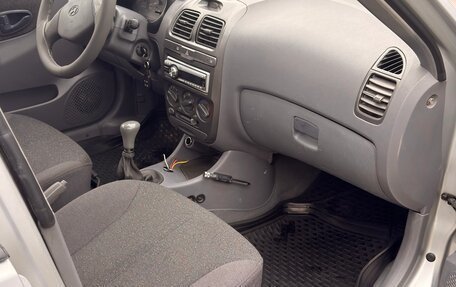 Hyundai Accent II, 2006 год, 370 000 рублей, 6 фотография