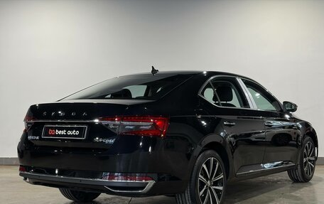 Skoda Superb III рестайлинг, 2025 год, 3 090 000 рублей, 6 фотография