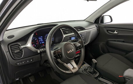 KIA Rio IV, 2022 год, 1 690 000 рублей, 16 фотография