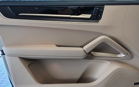 Porsche Cayenne III, 2025 год, 21 420 000 рублей, 7 фотография