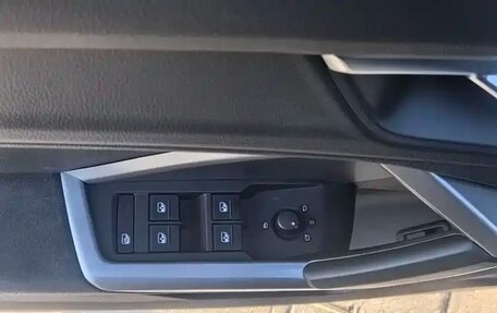 Audi Q3, 2023 год, 2 748 000 рублей, 13 фотография