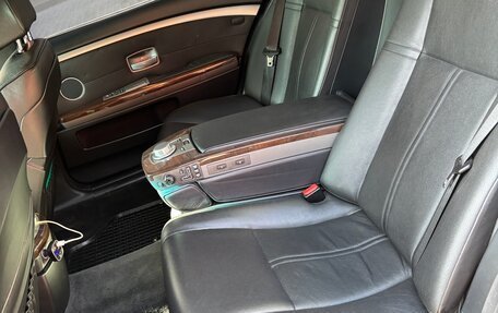 BMW 7 серия, 2005 год, 950 000 рублей, 15 фотография