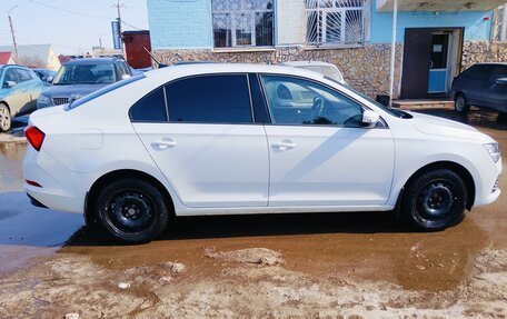 Skoda Rapid II, 2022 год, 1 750 000 рублей, 2 фотография