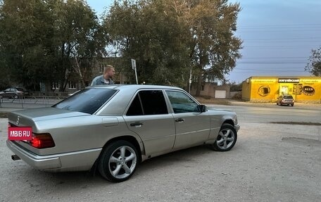 Mercedes-Benz W124, 1989 год, 165 000 рублей, 4 фотография