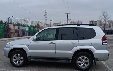 Toyota Land Cruiser Prado 120 рестайлинг, 2006 год, 1 950 000 рублей, 6 фотография