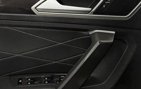 Volkswagen Tiguan II, 2023 год, 2 900 000 рублей, 7 фотография