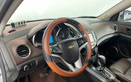 Chevrolet Cruze II, 2013 год, 910 000 рублей, 8 фотография