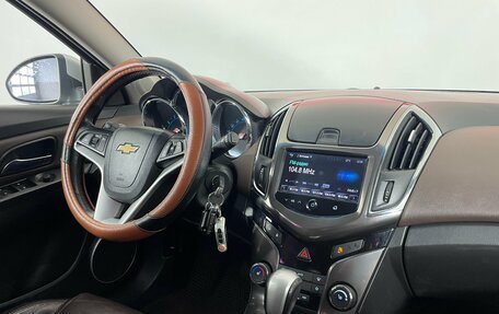 Chevrolet Cruze II, 2013 год, 910 000 рублей, 13 фотография