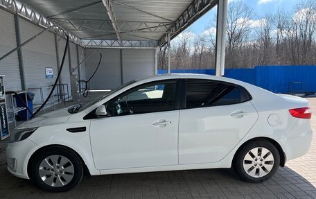 KIA Rio III рестайлинг, 2014 год, 800 000 рублей, 2 фотография