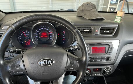 KIA Rio III рестайлинг, 2014 год, 800 000 рублей, 10 фотография