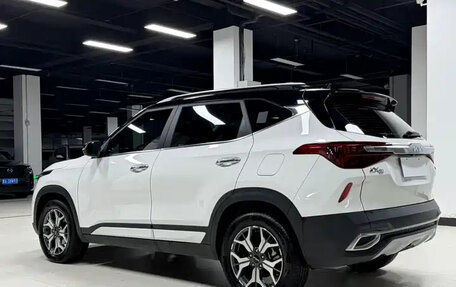 KIA Seltos I, 2023 год, 1 620 000 рублей, 6 фотография