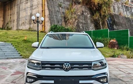 Volkswagen T-Cross I, 2022 год, 1 696 000 рублей, 2 фотография