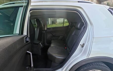 Volkswagen T-Cross I, 2022 год, 1 696 000 рублей, 11 фотография