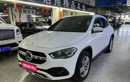 Mercedes-Benz GLA, 2023 год, 2 693 000 рублей, 3 фотография
