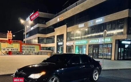 BMW 5 серия, 2005 год, 850 000 рублей, 2 фотография