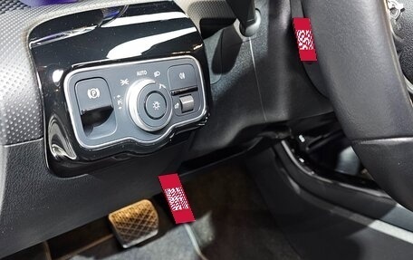 Mercedes-Benz A-Класс, 2022 год, 2 673 000 рублей, 11 фотография