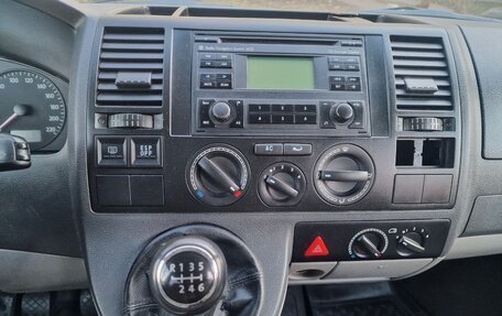 Volkswagen Transporter T5 рестайлинг, 2008 год, 1 200 000 рублей, 19 фотография