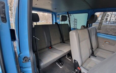 Volkswagen Transporter T5 рестайлинг, 2008 год, 1 200 000 рублей, 23 фотография