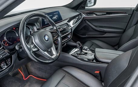 BMW 5 серия, 2019 год, 3 491 000 рублей, 8 фотография