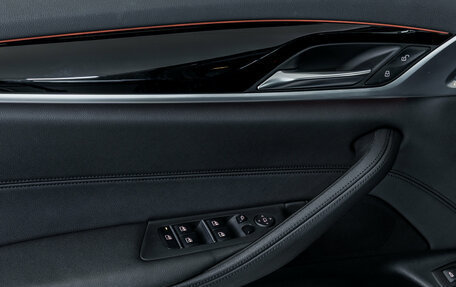 BMW 5 серия, 2019 год, 3 491 000 рублей, 12 фотография