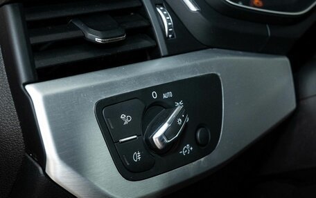 Audi A4, 2018 год, 2 690 000 рублей, 15 фотография