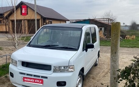 Honda Mobilio Spike I рестайлинг, 2003 год, 550 000 рублей, 3 фотография