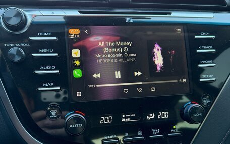 Toyota Camry, 2021 год, 3 600 000 рублей, 10 фотография