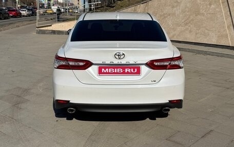 Toyota Camry, 2021 год, 3 600 000 рублей, 4 фотография