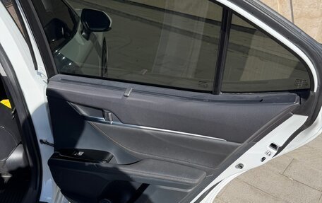 Toyota Camry, 2021 год, 3 600 000 рублей, 19 фотография