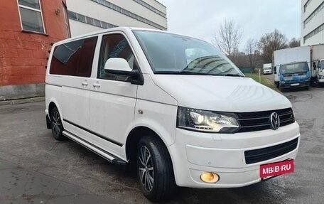 Volkswagen Multivan T5, 2015 год, 2 850 000 рублей, 4 фотография