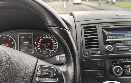 Volkswagen Multivan T5, 2015 год, 2 850 000 рублей, 12 фотография