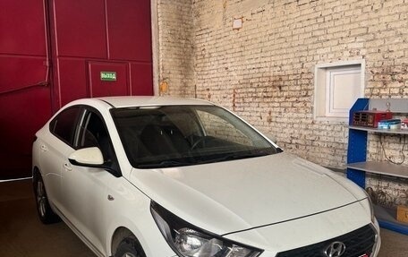 Hyundai Solaris II рестайлинг, 2018 год, 1 200 000 рублей, 6 фотография