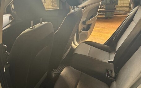 Hyundai Solaris II рестайлинг, 2018 год, 1 200 000 рублей, 23 фотография