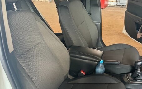 Hyundai Solaris II рестайлинг, 2018 год, 1 200 000 рублей, 21 фотография