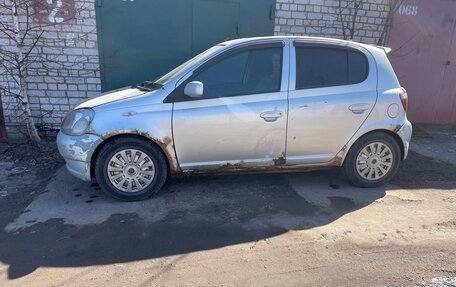 Toyota Vitz, 2000 год, 160 000 рублей, 2 фотография