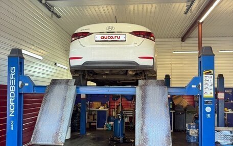 Hyundai Solaris II рестайлинг, 2018 год, 1 200 000 рублей, 34 фотография