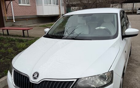Skoda Rapid I, 2015 год, 800 000 рублей, 3 фотография