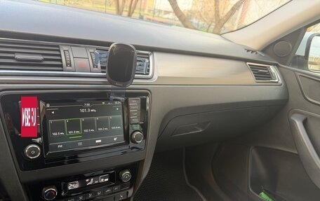 Skoda Rapid I, 2015 год, 800 000 рублей, 10 фотография