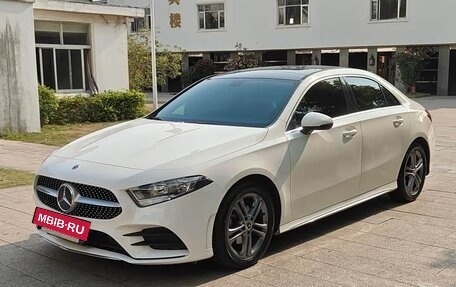 Mercedes-Benz A-Класс, 2022 год, 2 154 000 рублей, 3 фотография