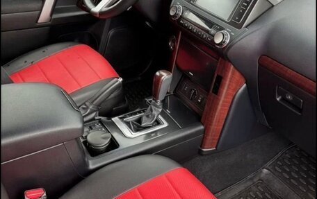 Toyota Land Cruiser Prado 150 рестайлинг 2, 2015 год, 5 500 000 рублей, 9 фотография