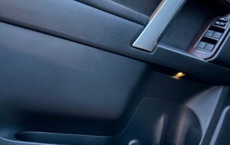 Toyota Land Cruiser Prado 150 рестайлинг 2, 2015 год, 5 500 000 рублей, 6 фотография