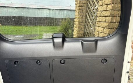 Toyota Land Cruiser Prado 150 рестайлинг 2, 2015 год, 5 500 000 рублей, 10 фотография