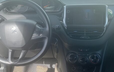 Peugeot 208 II, 2013 год, 550 000 рублей, 14 фотография